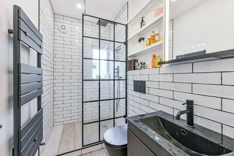 2 bedroom flat for sale, University Street, Bloomsbury, London, WC1E