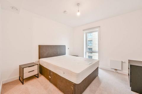 3 bedroom flat to rent, Adlay Apartments, Millet Place, Silvertown, London, E16
