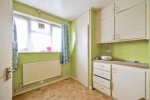1 bedroom flat for sale, Green Lanes, Newington Green, N4, Newington Green, London, N16