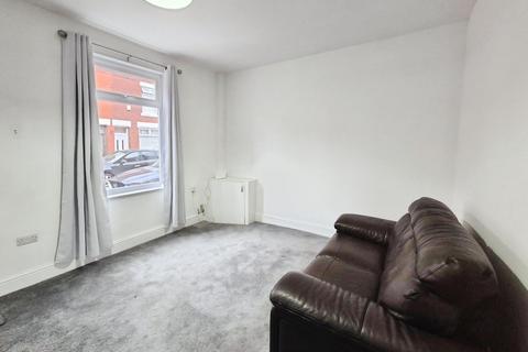 2 bedroom terraced house to rent, Reuben Street, Greater Manchester SK4