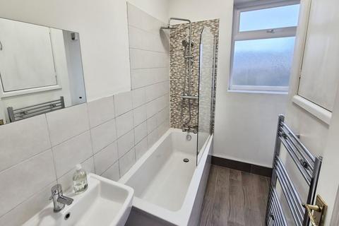 2 bedroom terraced house to rent, Reuben Street, Greater Manchester SK4