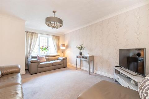 3 bedroom detached house for sale, Ashdown Drive, Clayton-Le-Woods, Chorley