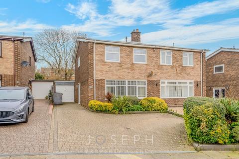 3 bedroom semi-detached house for sale, Churchill Avenue, Ipswich, IP4