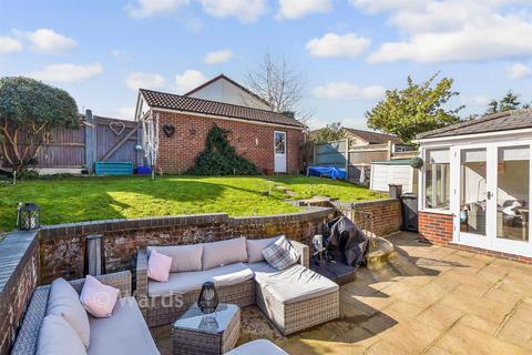 Cotswold Gardens, Downswood, Maidstone, Kent