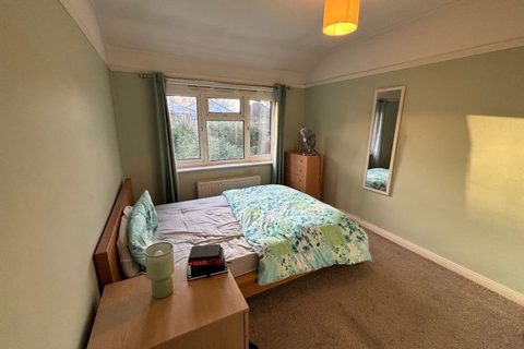 2 bedroom house to rent, Harcourt Rd, Birmingham, B23