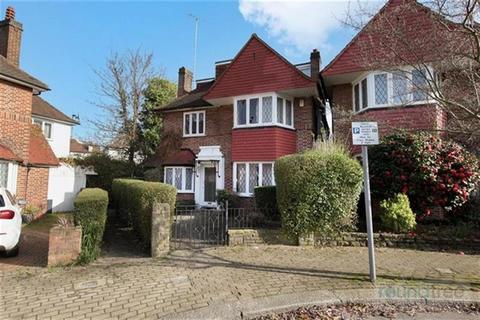 Gloucester Gardens, Golders Green, NW11