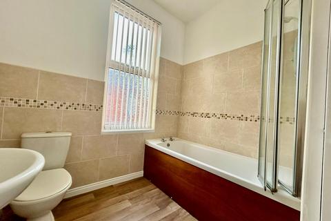 undefined, Crosby Place, LEEDS