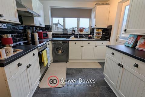 undefined, Templer Avenue, Chadwell St.Mary