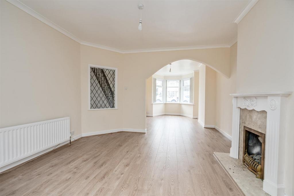 80 Bushmore Road 4.jpg