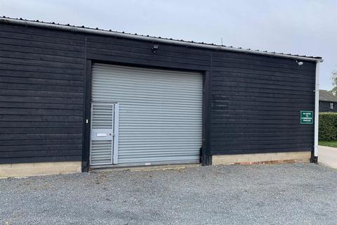 Industrial unit to rent - Lynderswood Lane, Braintree CM77