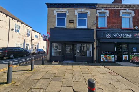 Property to rent - Hainton Avenue, Grimsby DN32