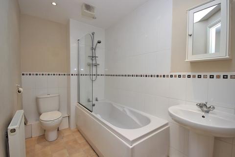 undefined, Hampton Court Way, Widnes, WA8