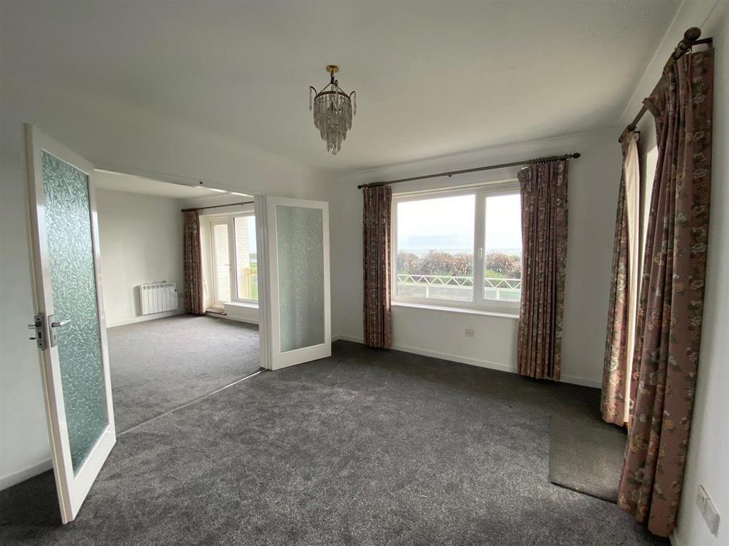 7 St Thomas - Diner.jpg