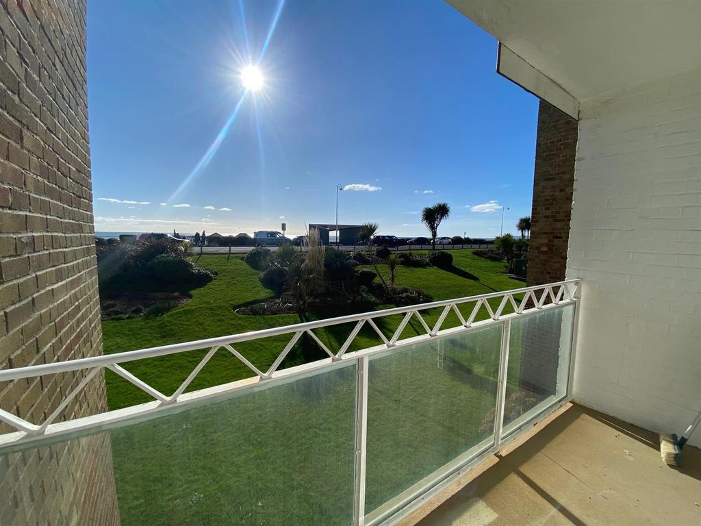 7 St Thomas - Balcony3.jpg