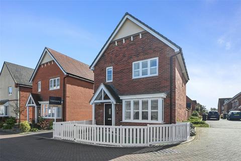 3 bedroom detached house for sale, Mapletoft Avenue, Saffron Walden, Essex, CB10