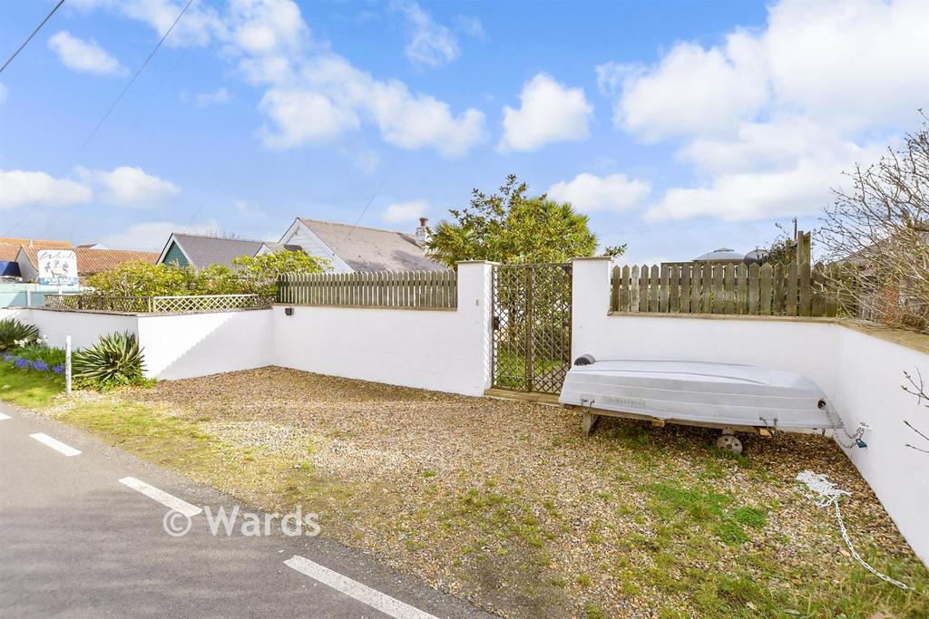 Driveway/Parking