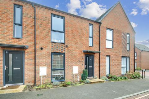 undefined, Arnold Place, Copthorne, RH10