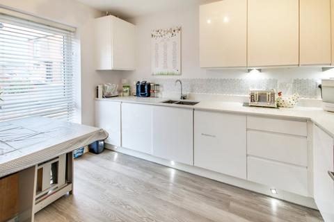 undefined, Arnold Place, Copthorne, RH10
