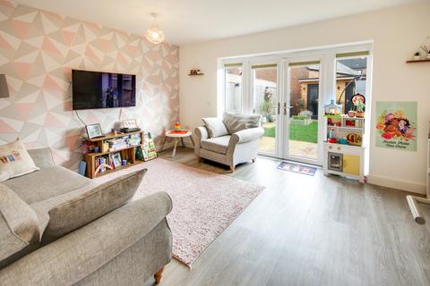 undefined, Arnold Place, Copthorne, RH10