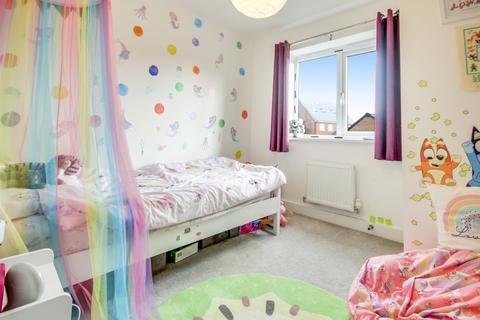 undefined, Arnold Place, Copthorne, RH10
