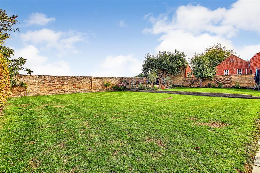 Garden 2.jpg