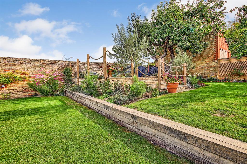 Garden 5.jpg