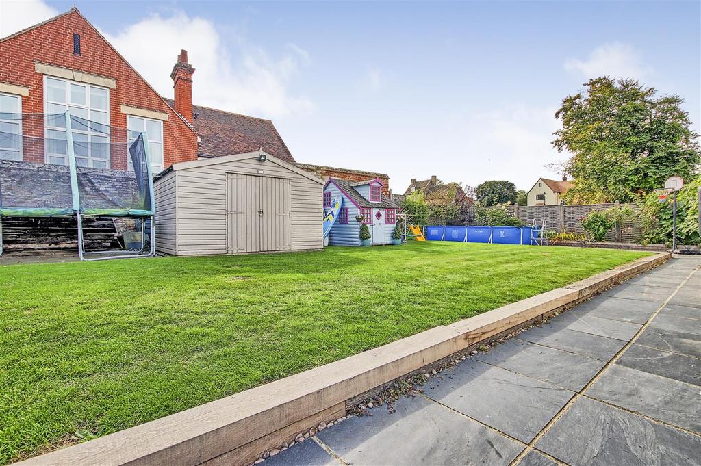 Garden 3.jpg