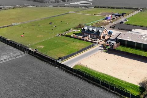 5 bedroom property with land for sale, Brickhouse Lane, Hambleton, FY6