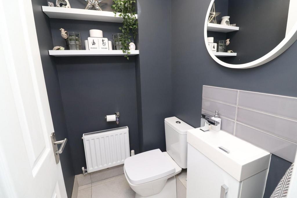 Ground Floor Cloakroom / WC