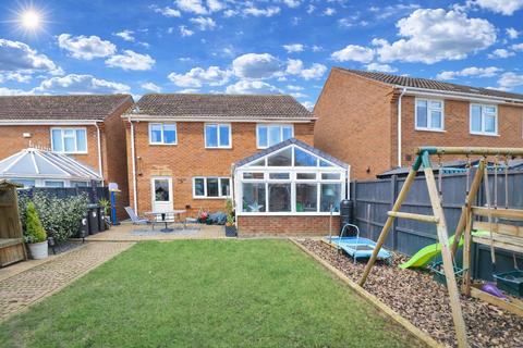 undefined, Teasel Close, Rushden NN10