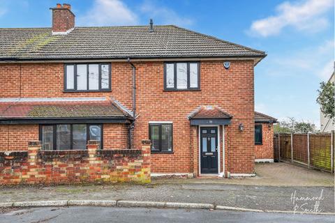 undefined, Centre Avenue, Epping CM16