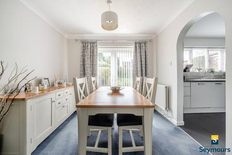 undefined, Juniper Close, Surrey GU1