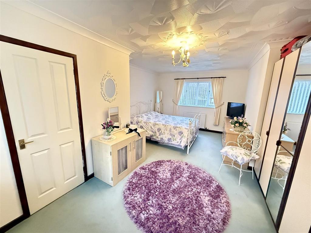 Master Bedroom 1