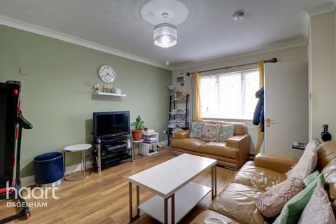 2 bedroom detached house for sale, Reede Road, Dagenham