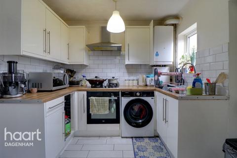 2 bedroom detached house for sale, Reede Road, Dagenham