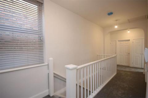 3 bedroom flat to rent, Ballards Lane, North Finchley