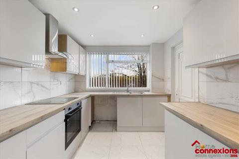 3 bedroom terraced house for sale, Calderwood Gardens, Calderwood, EAST KILBRIDE