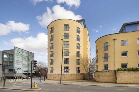 Premiere Place, London E14