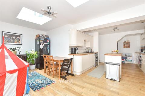 undefined, Dale Drive, Brighton BN1