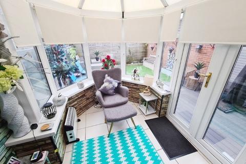 3 bedroom terraced house for sale, St Andrews Avenue, Droylsden