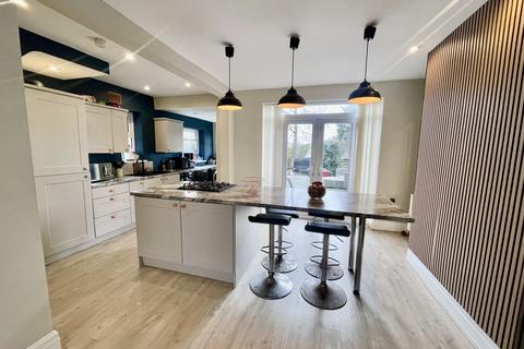 3 bedroom semi-detached house for sale, Fordway Avenue, Blackpool FY3