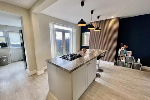 3 bedroom semi-detached house for sale, Fordway Avenue, Blackpool FY3