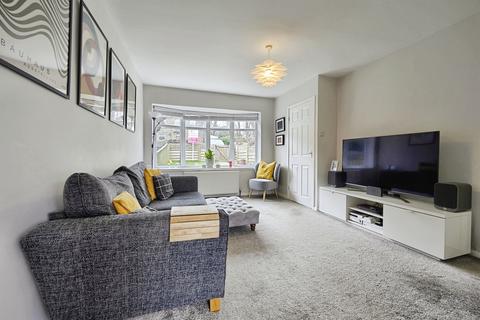 3 bedroom terraced house for sale, Thorne Street, Holywell Green, Halifax