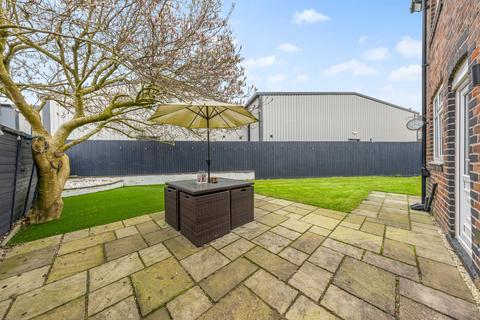3 bedroom end of terrace house for sale, Evans Place, Warrington, WA4