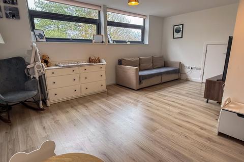 1 bedroom flat for sale, Carcaixent Square, Newbury , RG14
