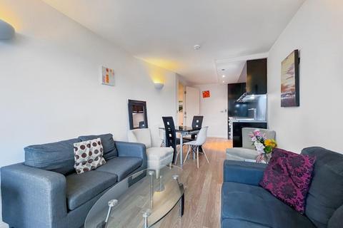 2 bedroom flat to rent, West Point, Wellington Street, Leeds