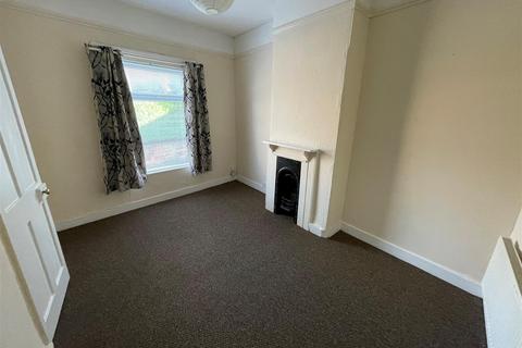 1 bedroom property to rent, Foster Hill Road, Bedford