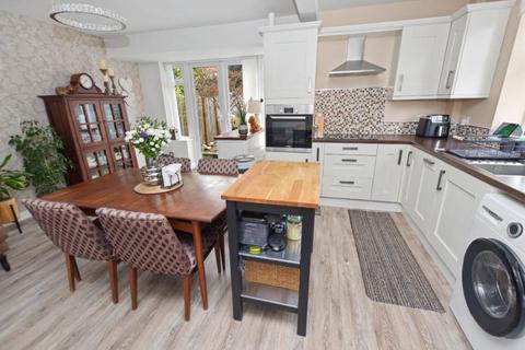 undefined, Lynwood Crescent, Leeds, West Yorkshire