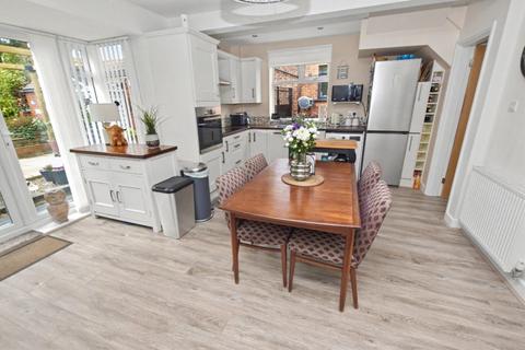 undefined, Lynwood Crescent, Leeds, West Yorkshire