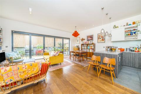 undefined, Chelmer Road, London, E9